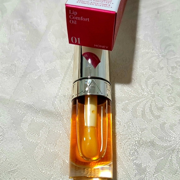 NEW! Clarins Lip Comfort Oil 01 Honey 7 ml - Picture 3 of 7